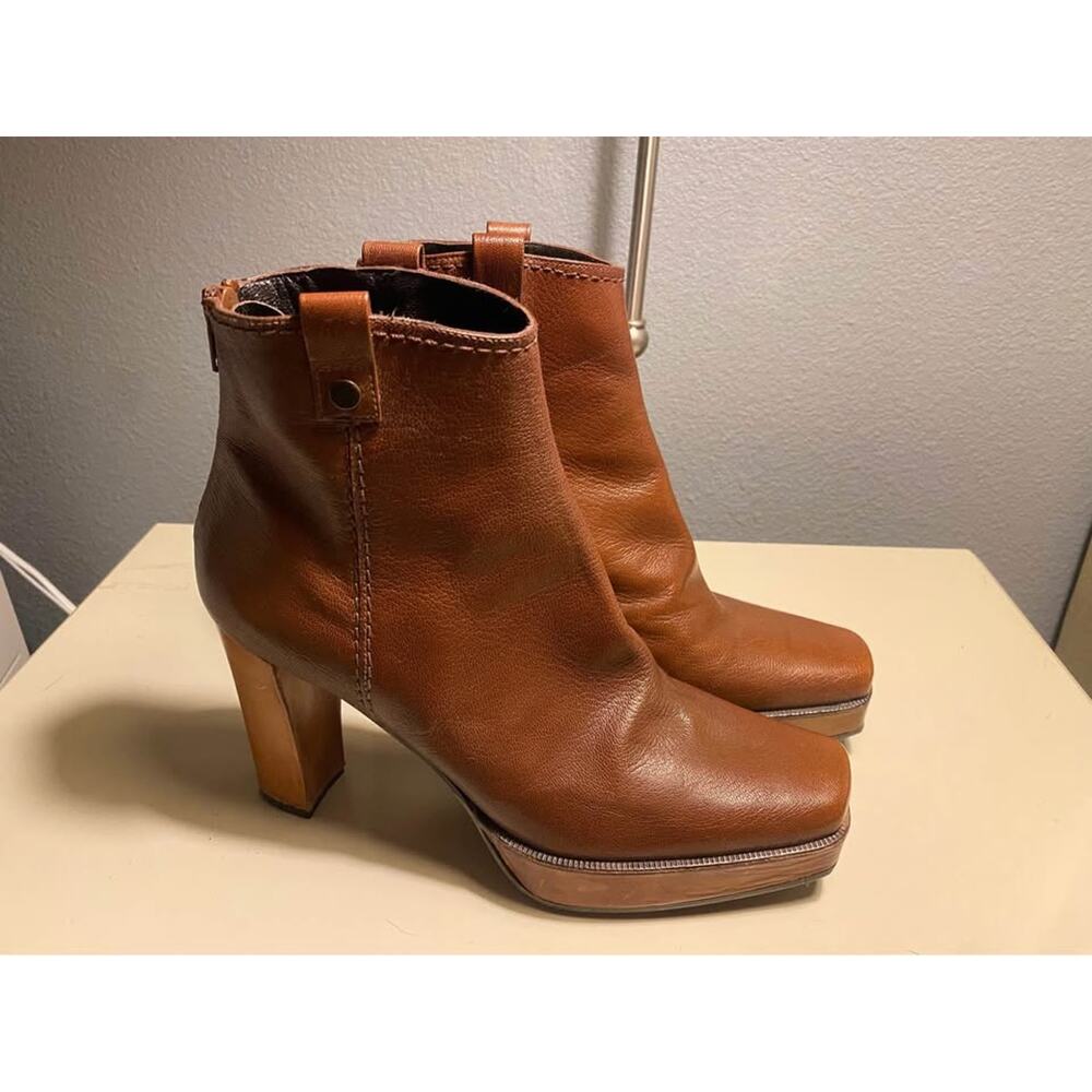 Stuart Weitzman Boots